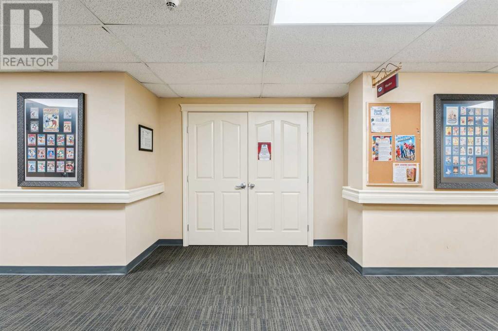 Single Family House for Sale in   Rocky Vista Park NW Rocky Ridge Calgary 