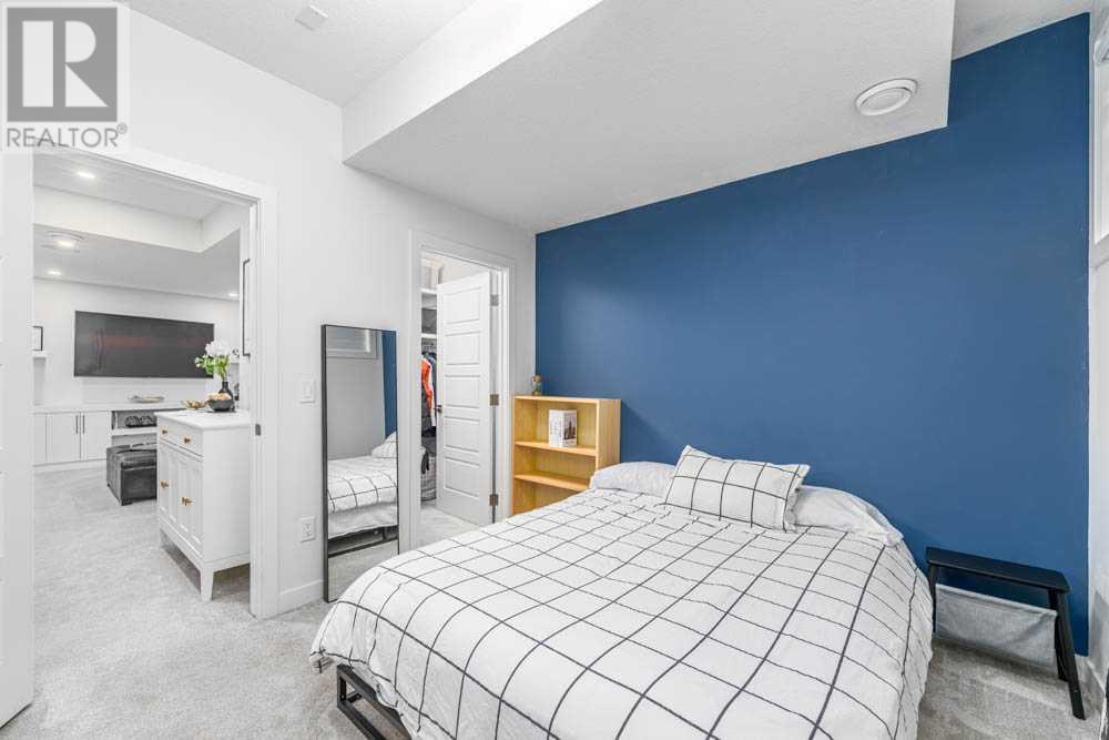 Single Family House for Sale in    Street SW Shaganappi Calgary 