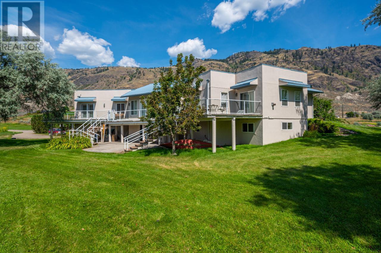 Photo 15 of 3390 Shuswap E Road, Kamloops BC
