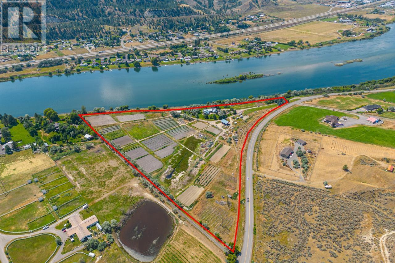 Photo 3 of 3390 Shuswap E Road, Kamloops BC