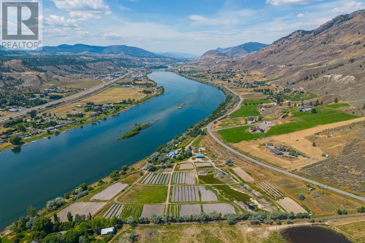 Photo 8 of 3390 Shuswap E Road, Kamloops BC