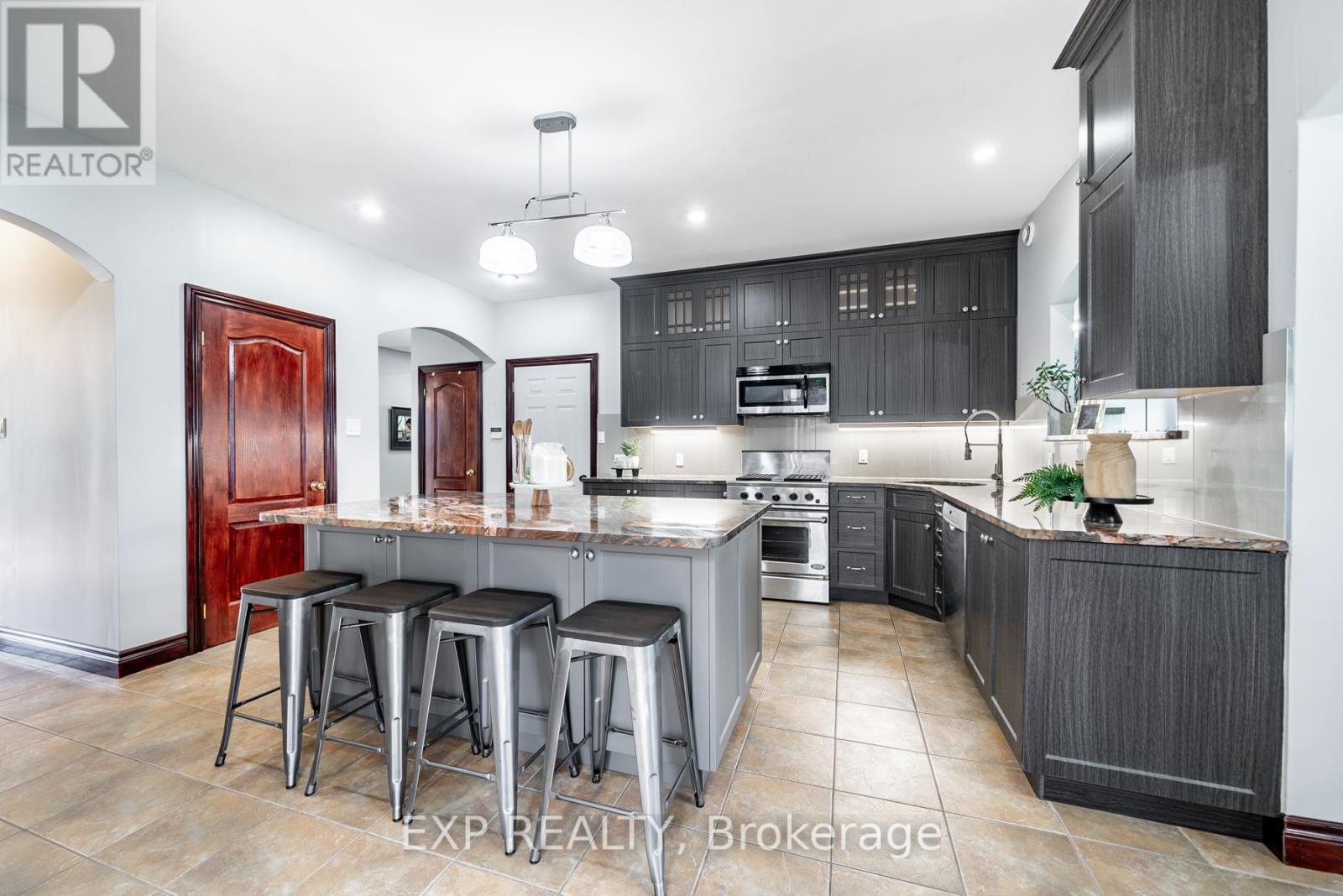 Photo 11 of 117 Front Street, Alnwick Haldimand ON
