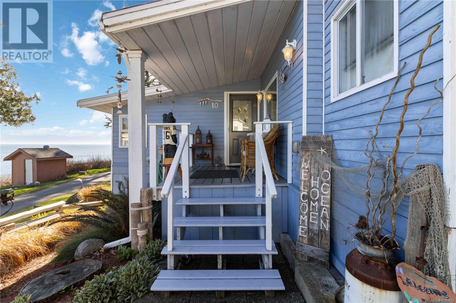 Photo 6 of 10 8177 West Coast Rd, Sooke BC