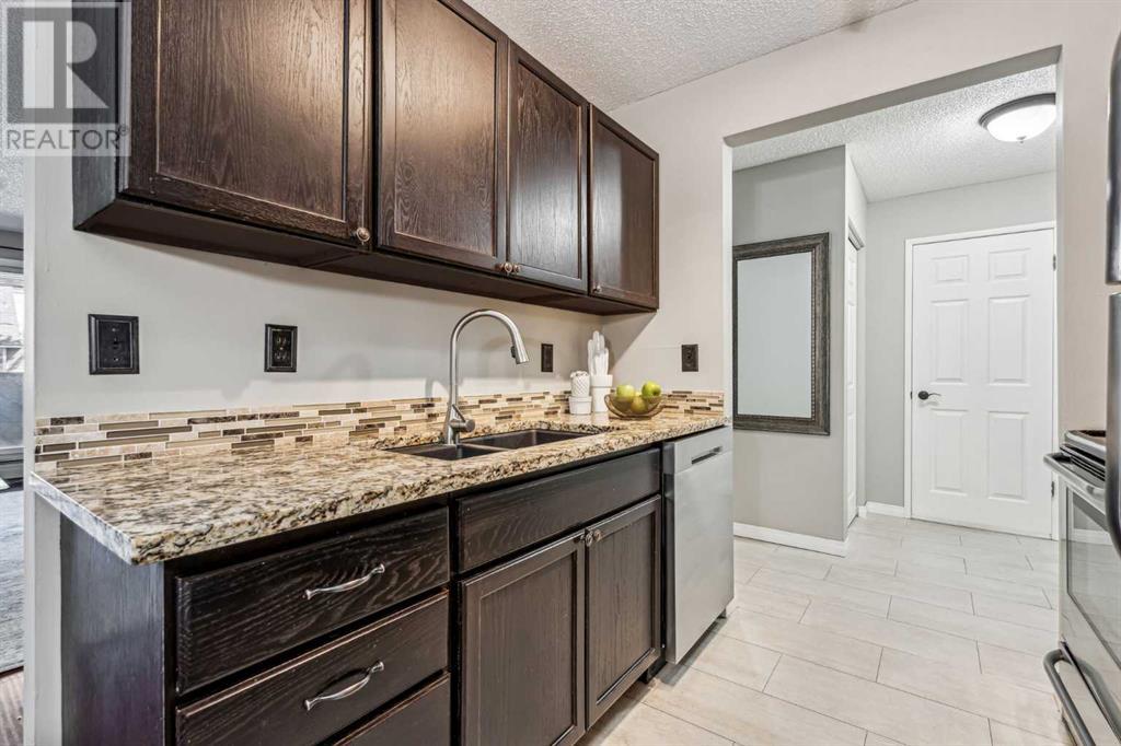 Single Family House for Sale in    Avenue SW South Calgary Calgary 