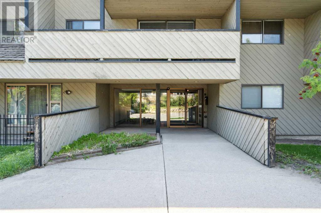 Single Family House for Sale in    Avenue SW South Calgary Calgary 