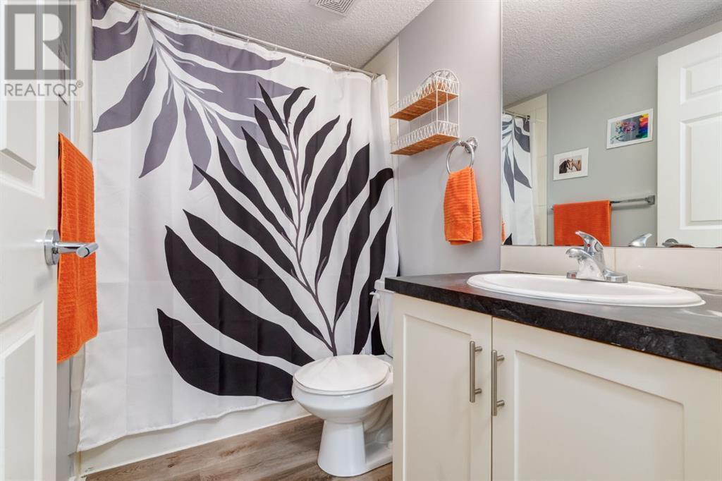 Single Family House for Sale in   Copperpond Common SE Copperfield Calgary 
