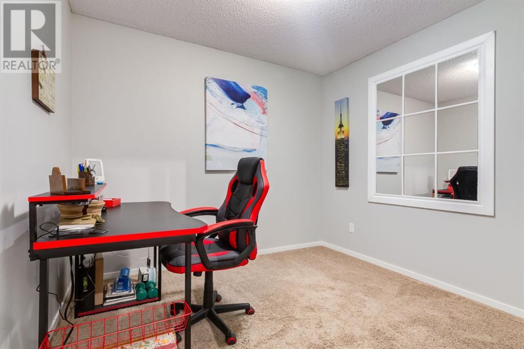 Single Family House for Sale in   Copperpond Common SE Copperfield Calgary 
