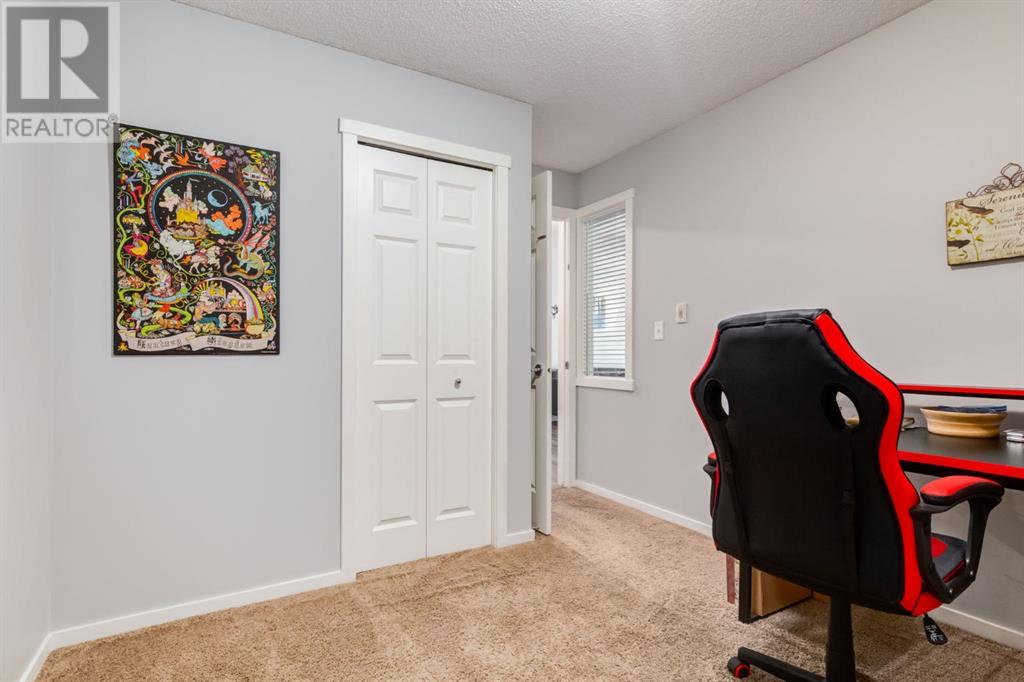 Single Family House for Sale in   Copperpond Common SE Copperfield Calgary 
