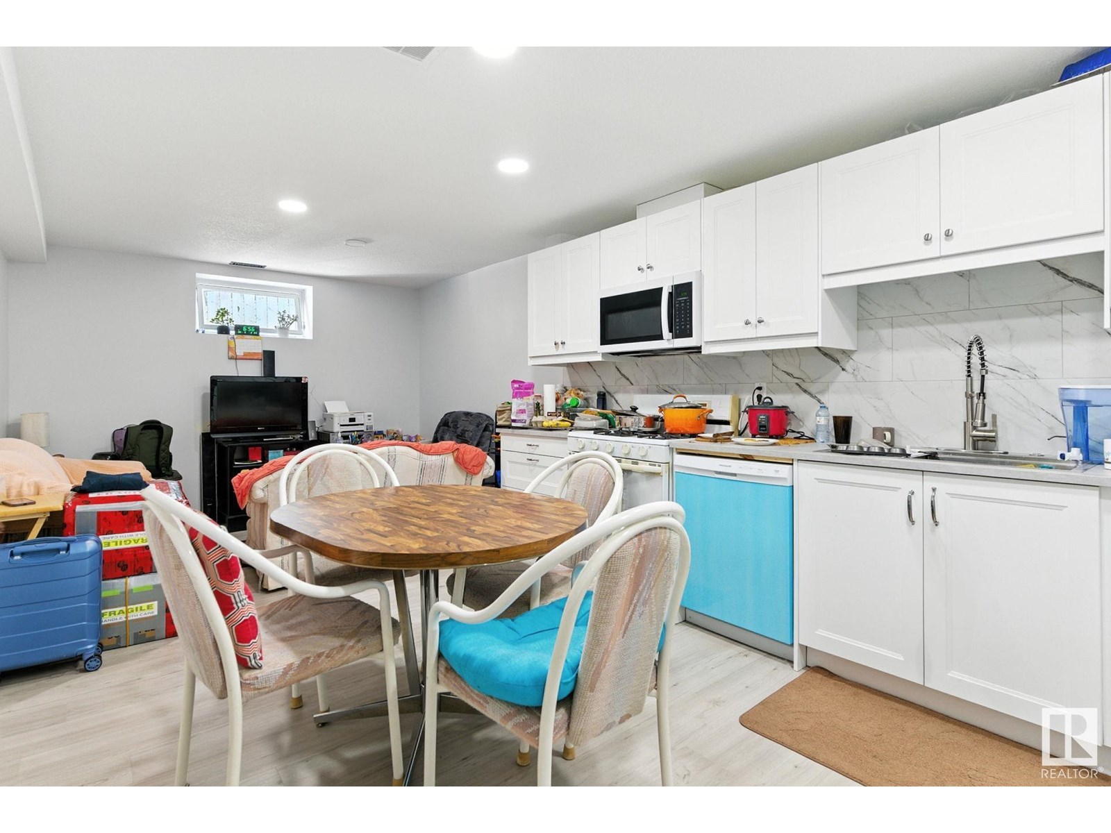Photo 11 of 10505 154 St Nw, Edmonton AB