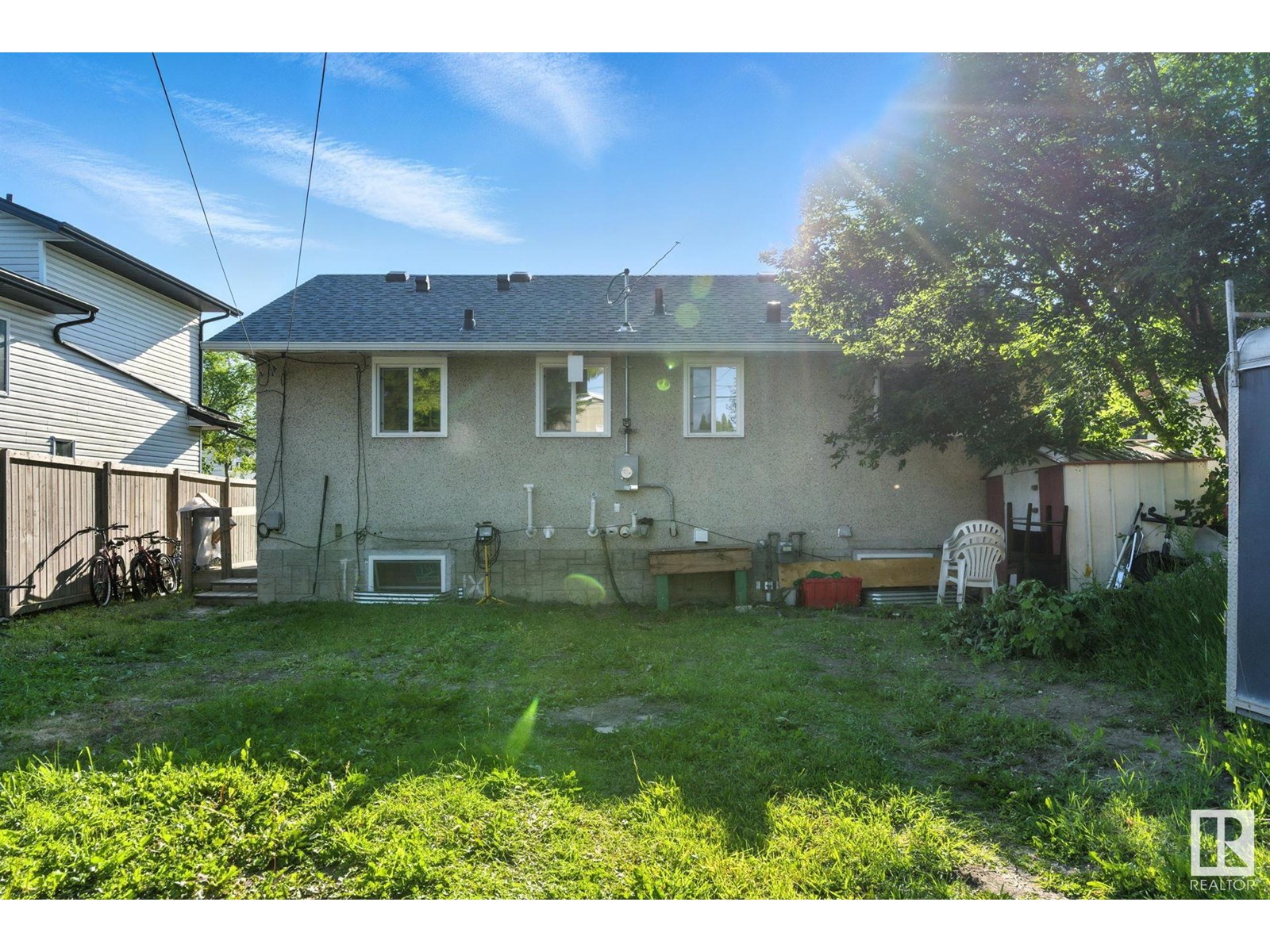 Photo 16 of 10505 154 St Nw, Edmonton AB