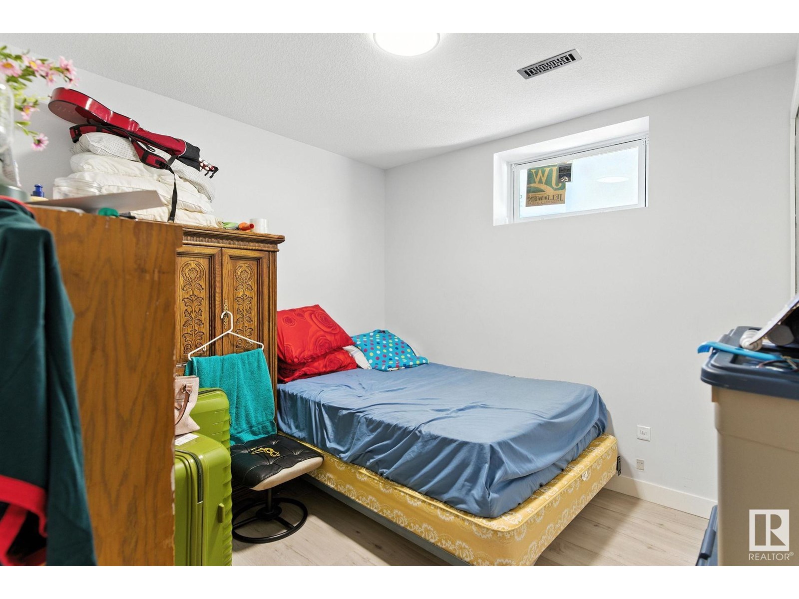 Photo 12 of 10505 154 St Nw, Edmonton AB