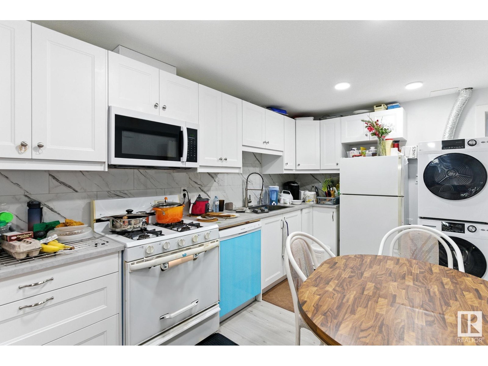 Photo 10 of 10505 154 St Nw, Edmonton AB