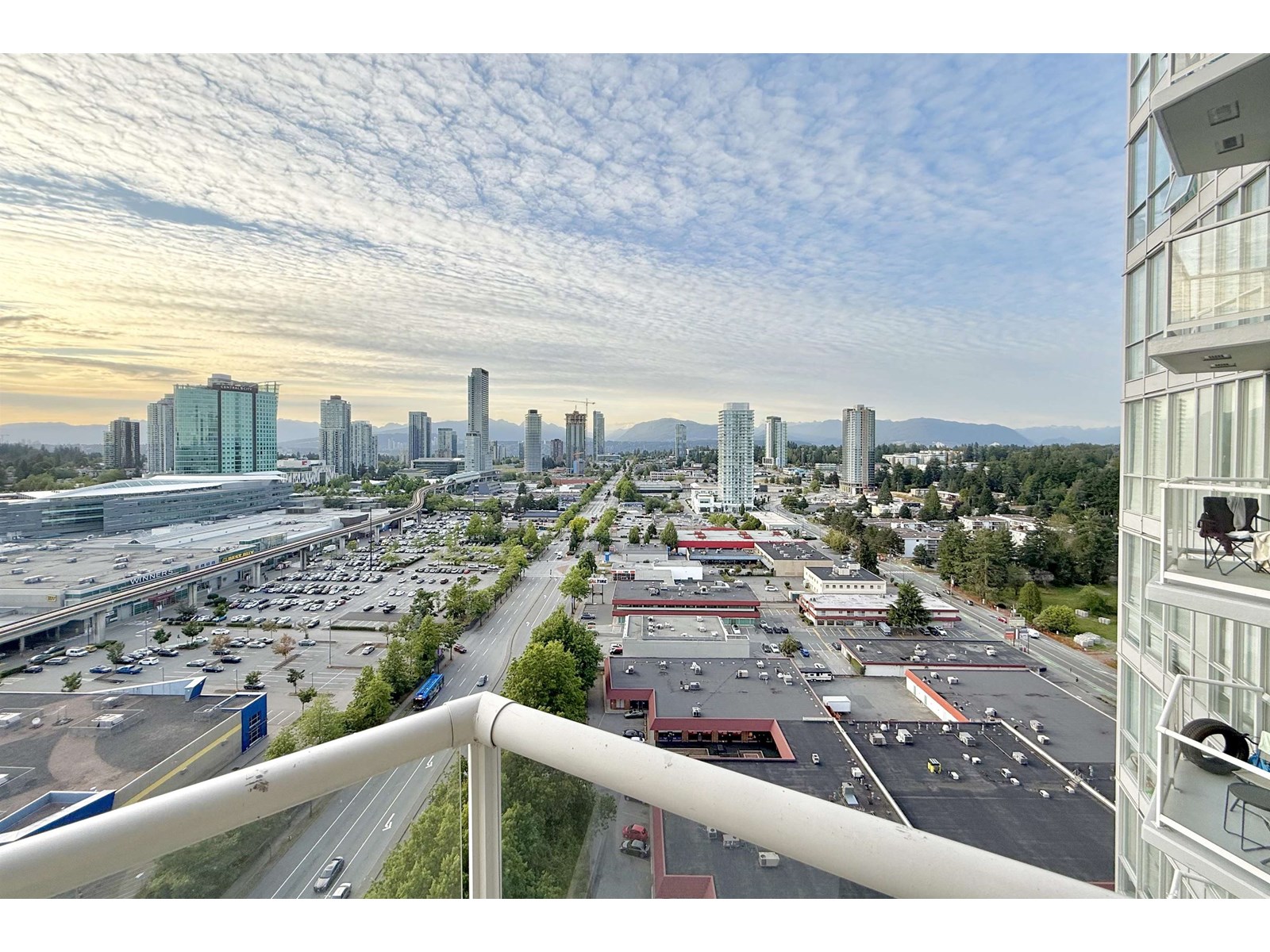 Photo 8 of 2202 13618 100 Avenue, Surrey BC