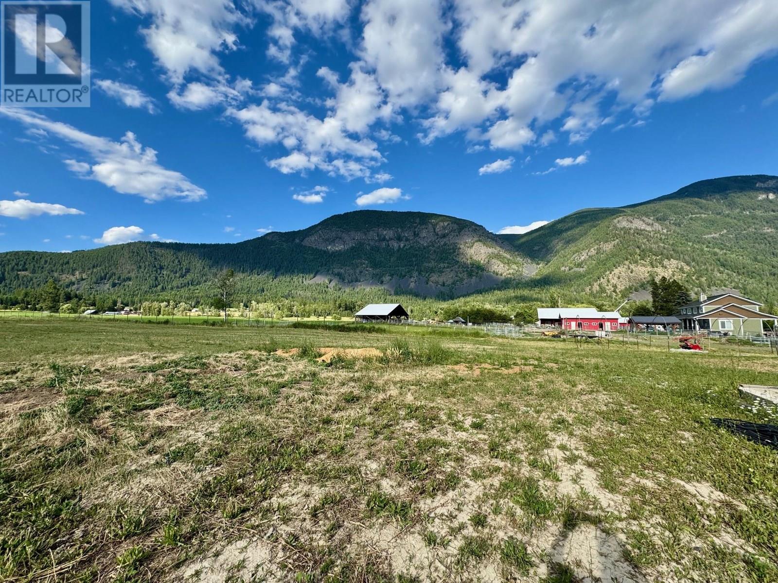 Photo 7 of 4310 44 Street, Creston BC