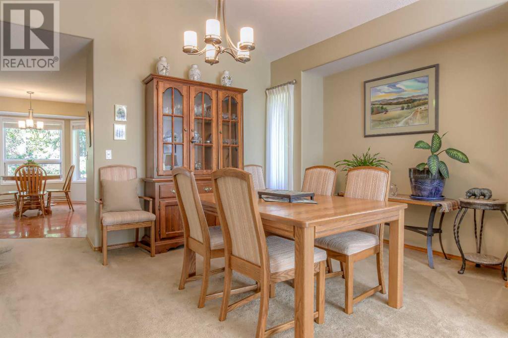 Single Family House for Sale in  Sierra Morena Court SW Signal Hill Calgary 