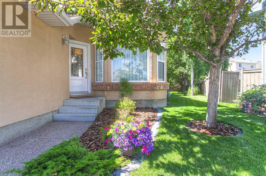 Single Family House for Sale in  Sierra Morena Court SW Signal Hill Calgary 