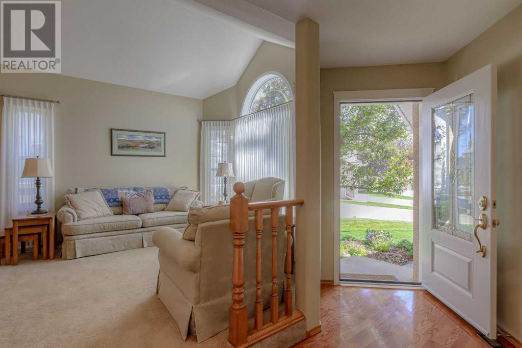 Single Family House for Sale in  Sierra Morena Court SW Signal Hill Calgary 