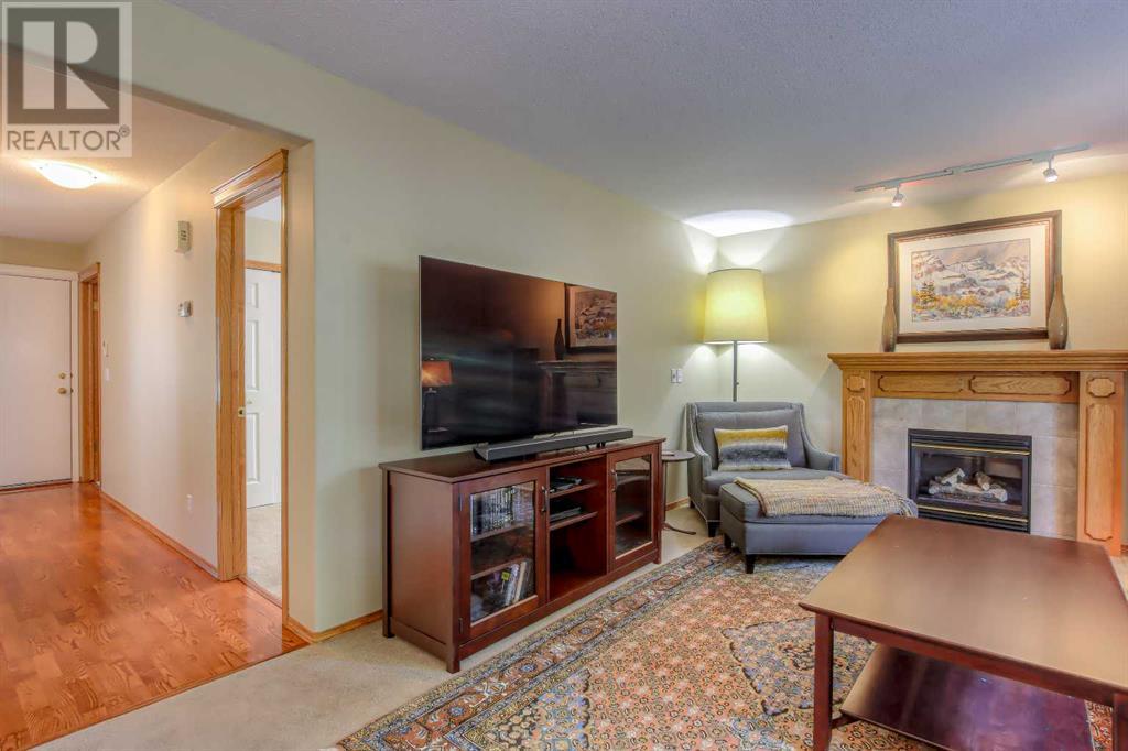 Single Family House for Sale in  Sierra Morena Court SW Signal Hill Calgary 