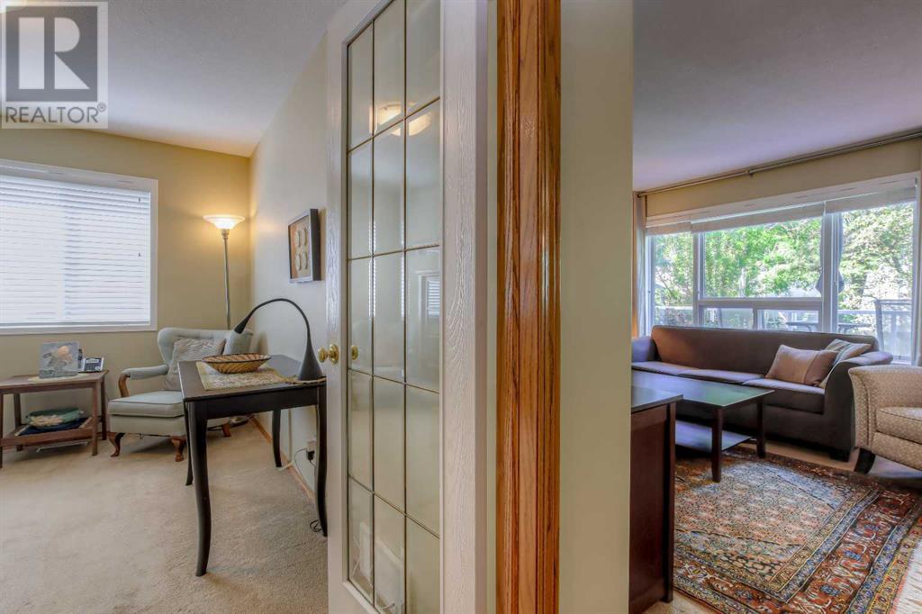Single Family House for Sale in  Sierra Morena Court SW Signal Hill Calgary 