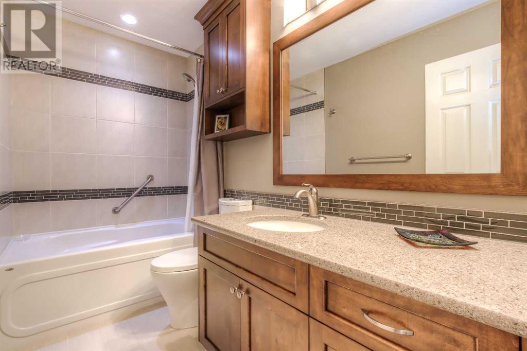 Single Family House for Sale in  Sierra Morena Court SW Signal Hill Calgary 