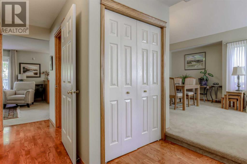 Single Family House for Sale in  Sierra Morena Court SW Signal Hill Calgary 