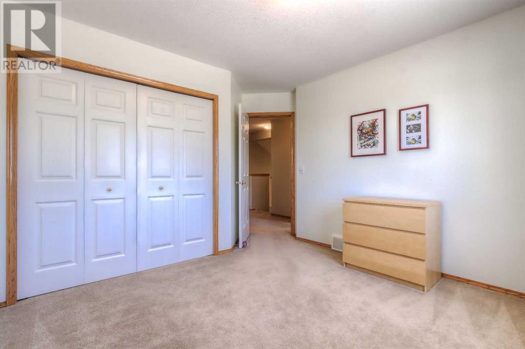 Single Family House for Sale in  Sierra Morena Court SW Signal Hill Calgary 