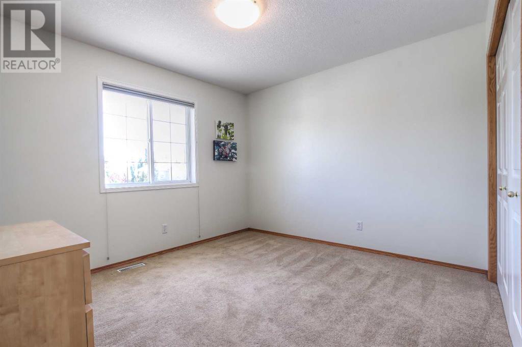 Single Family House for Sale in  Sierra Morena Court SW Signal Hill Calgary 