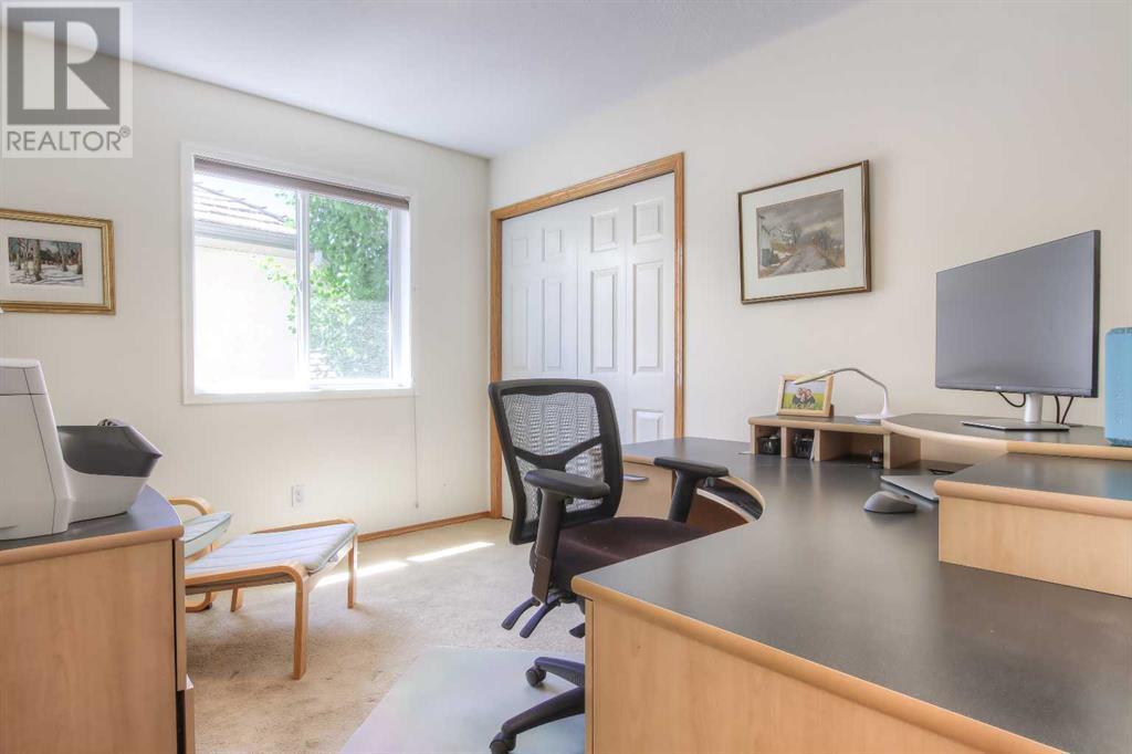 Single Family House for Sale in  Sierra Morena Court SW Signal Hill Calgary 