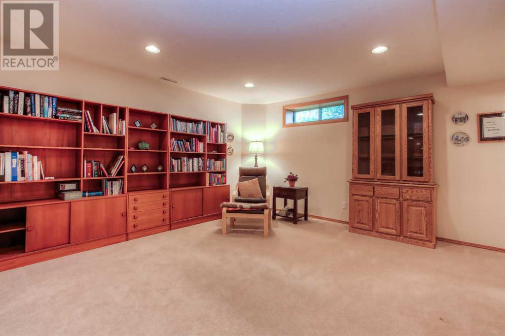 Single Family House for Sale in  Sierra Morena Court SW Signal Hill Calgary 