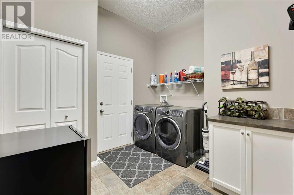 Single Family House Bungalow for Sale in  Chapman Way SE Chaparral Calgary 