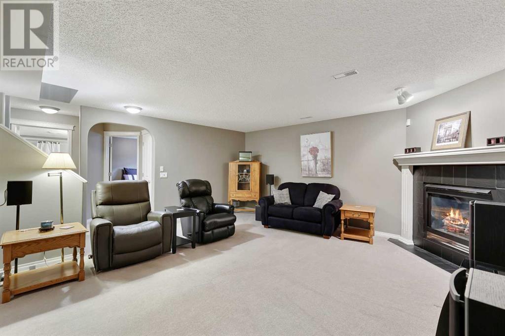 Single Family House Bungalow for Sale in  Chapman Way SE Chaparral Calgary 