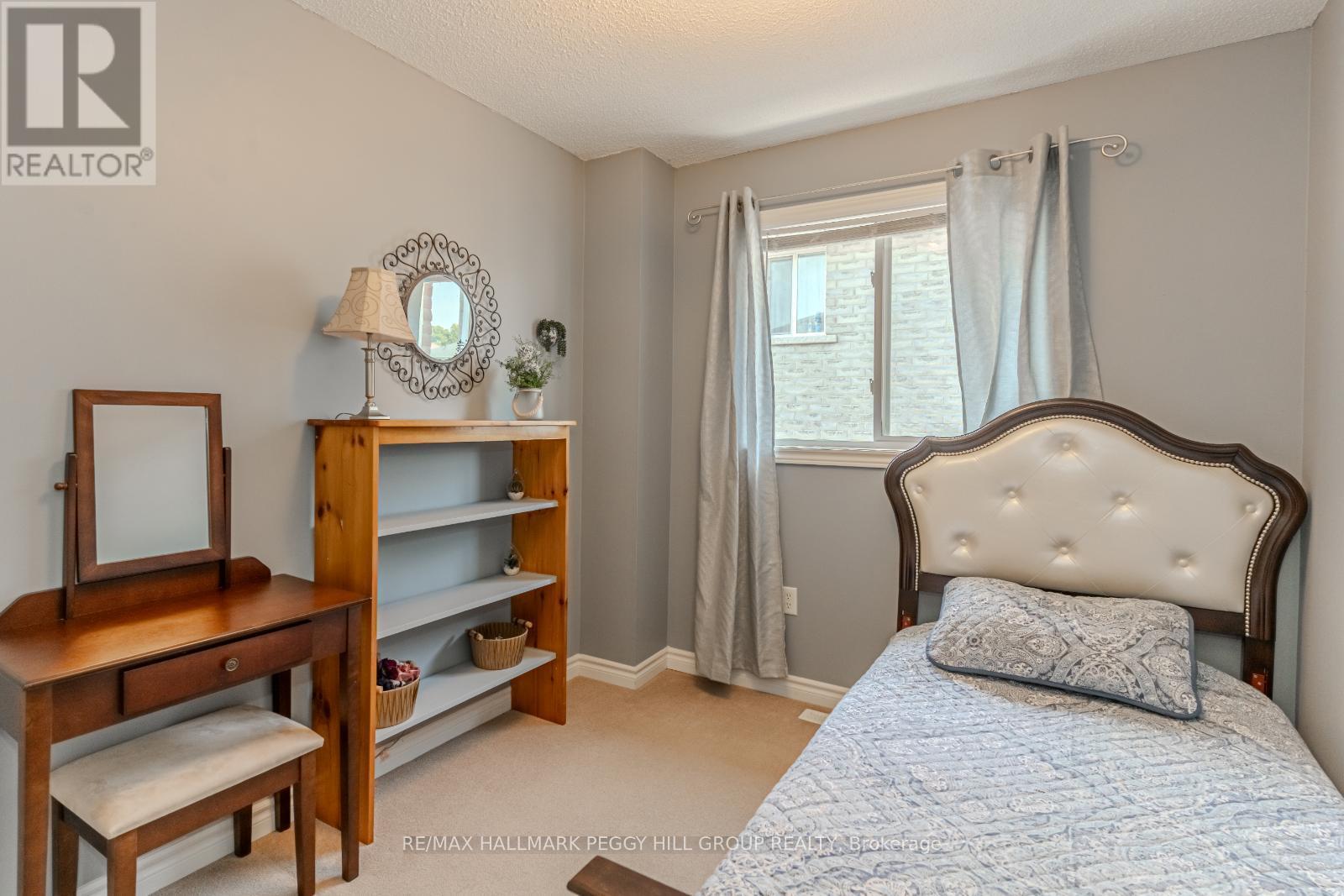 Single Family House for Sale in  NORTHVIEW CRESCENT Barrie (Northwest) 