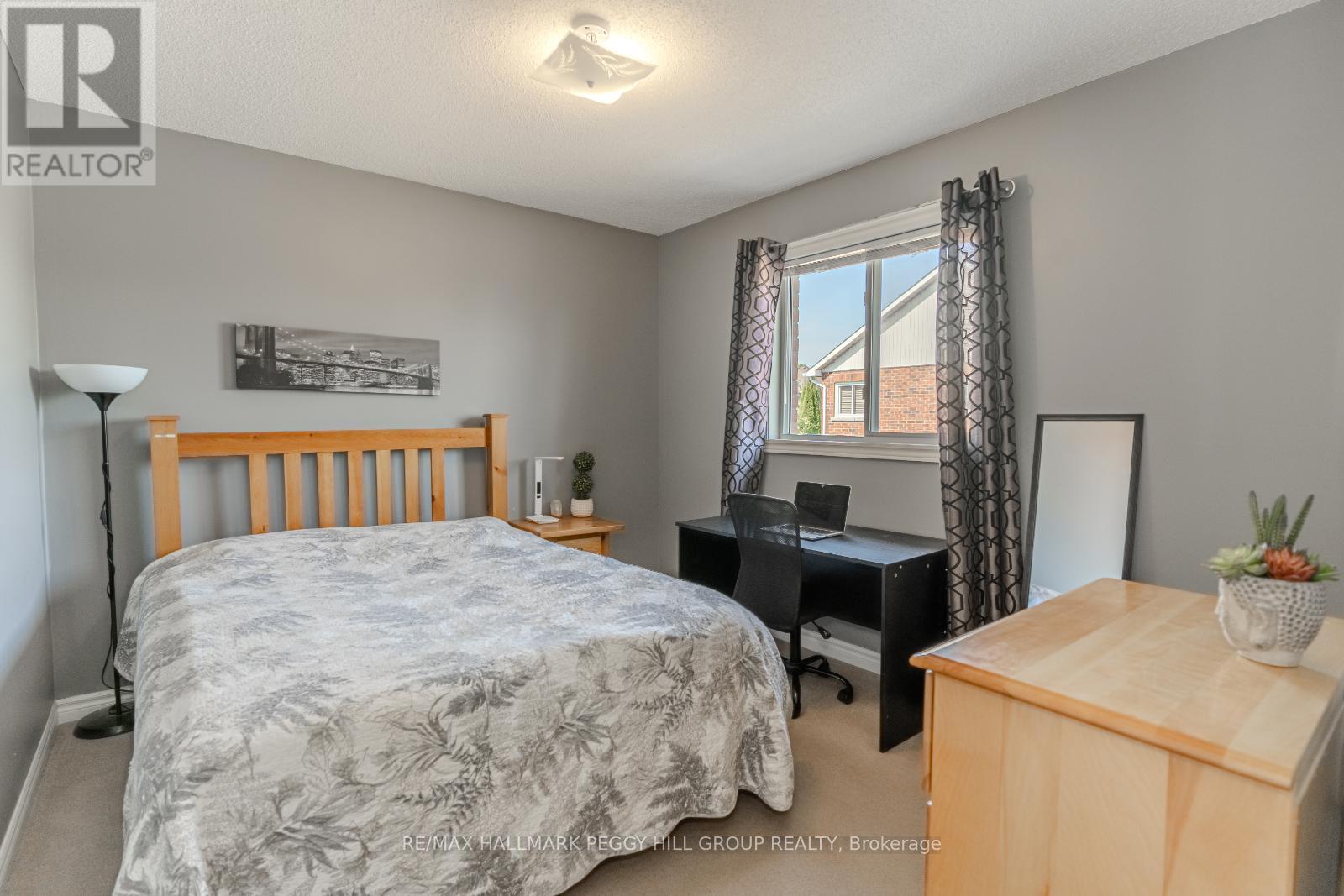 Single Family House for Sale in  NORTHVIEW CRESCENT Barrie (Northwest) 