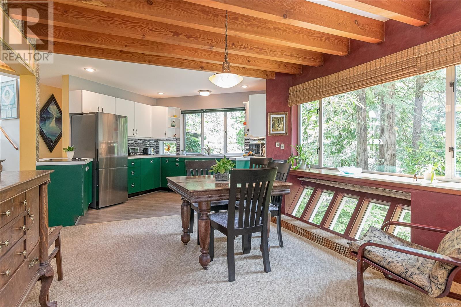 Photo 10 of 3293 Mcguire Way, Ladysmith BC