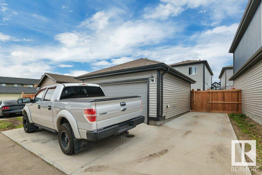 Photo 40 of 22116 85 Av Nw, Edmonton AB