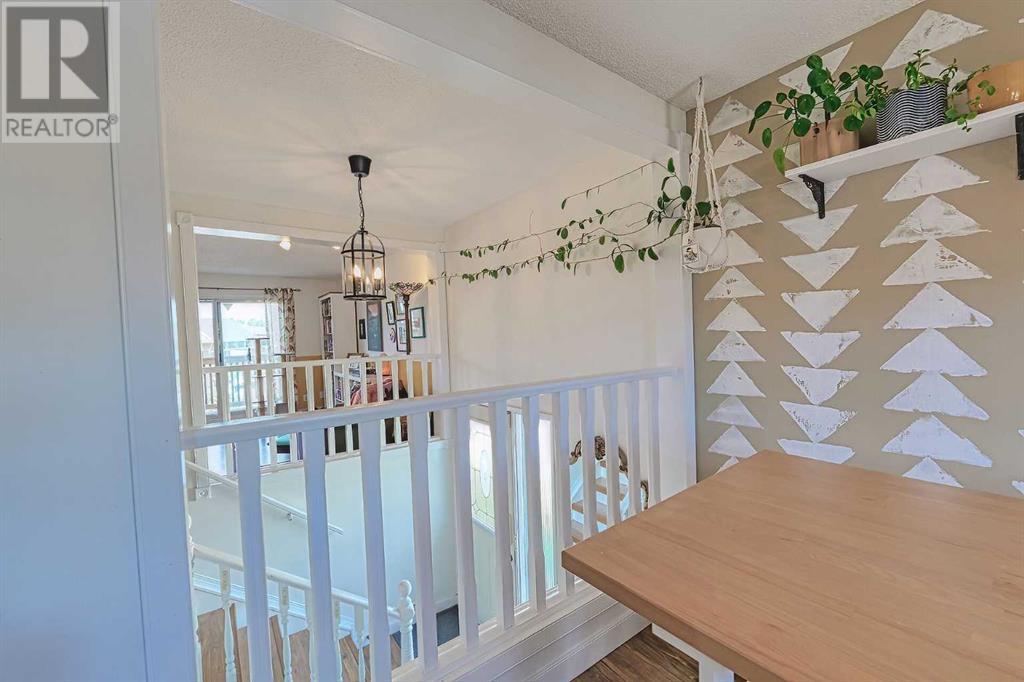 Single Family House Bi-level for Sale in    Avenue NW Bowness Calgary 