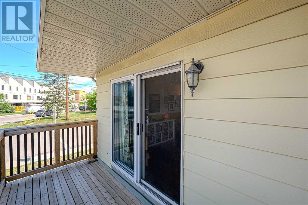 Single Family House Bi-level for Sale in    Avenue NW Bowness Calgary 