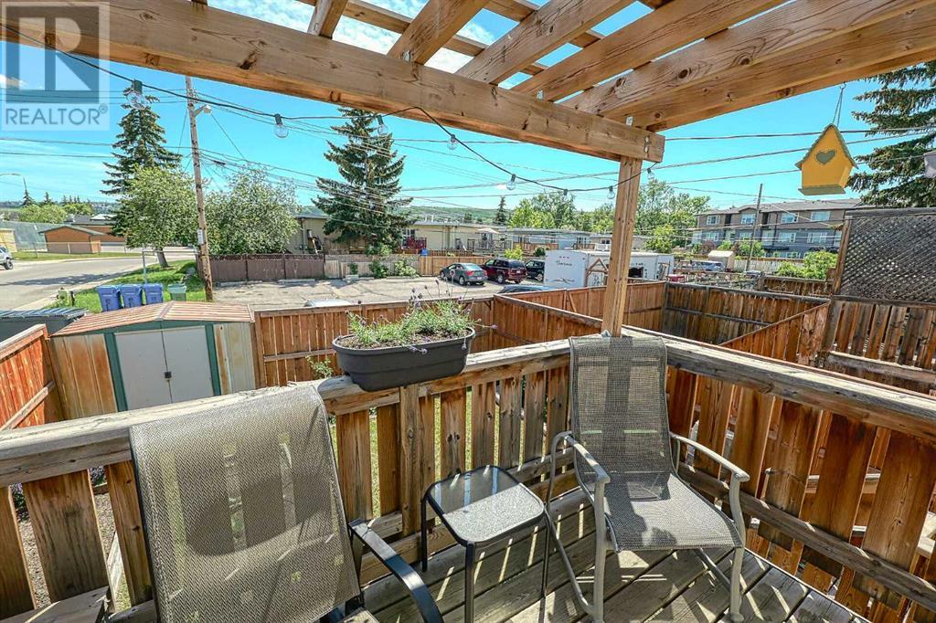 Single Family House Bi-level for Sale in    Avenue NW Bowness Calgary 
