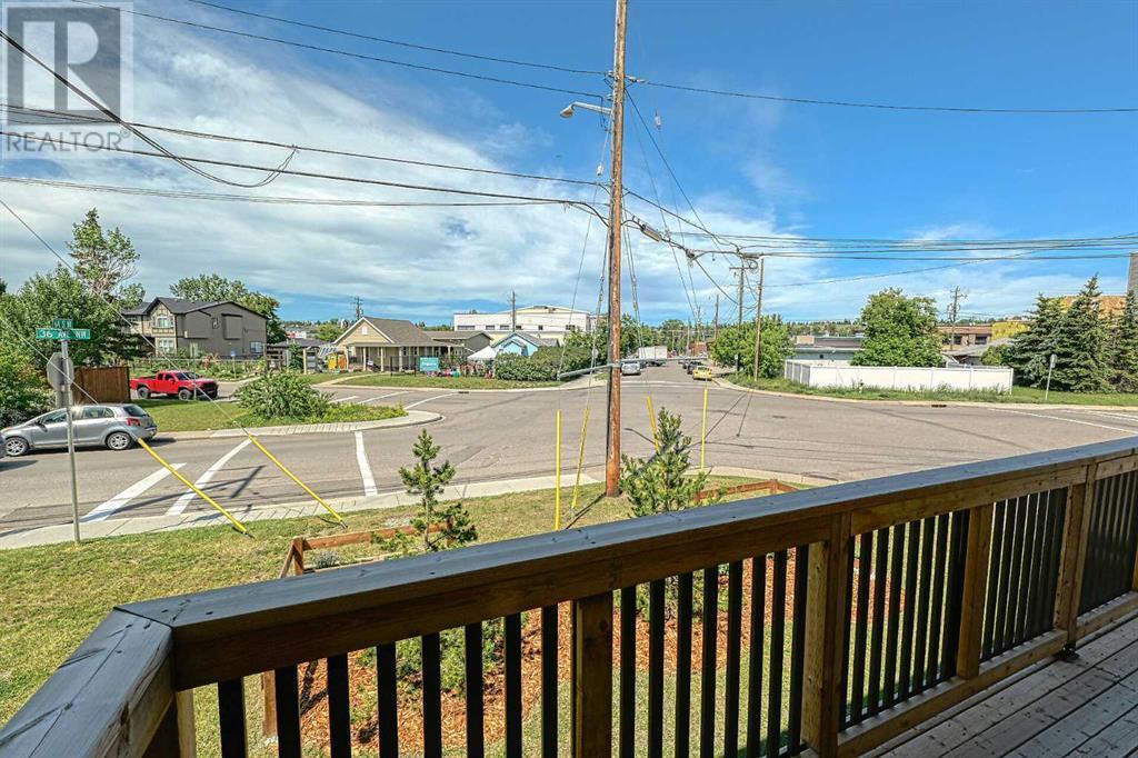 Single Family House Bi-level for Sale in    Avenue NW Bowness Calgary 