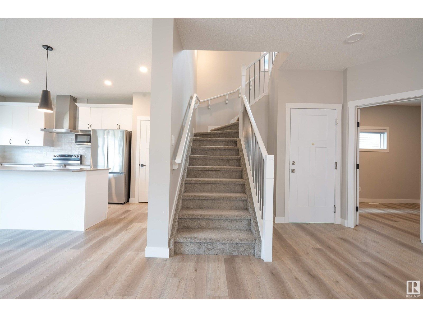 Photo 44 of 17607 48 St Nw Nw, Edmonton AB