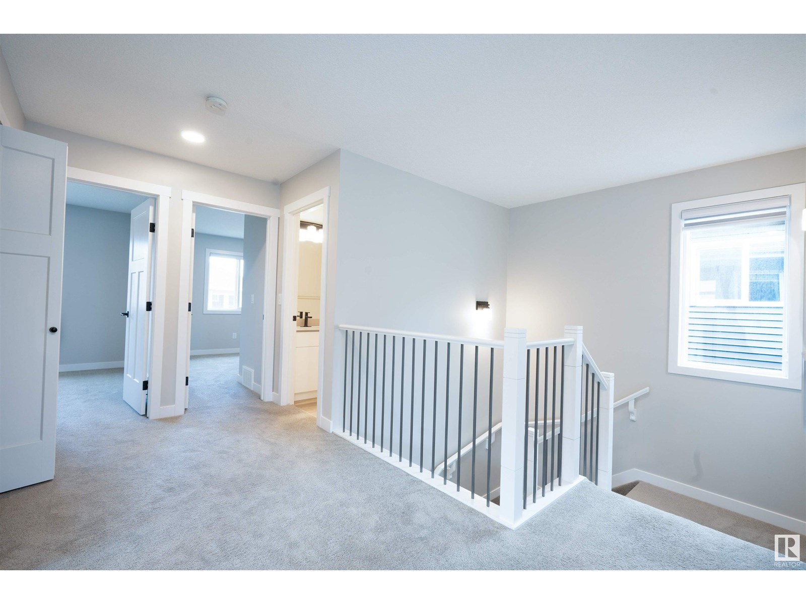 Photo 35 of 17607 48 St Nw Nw, Edmonton AB