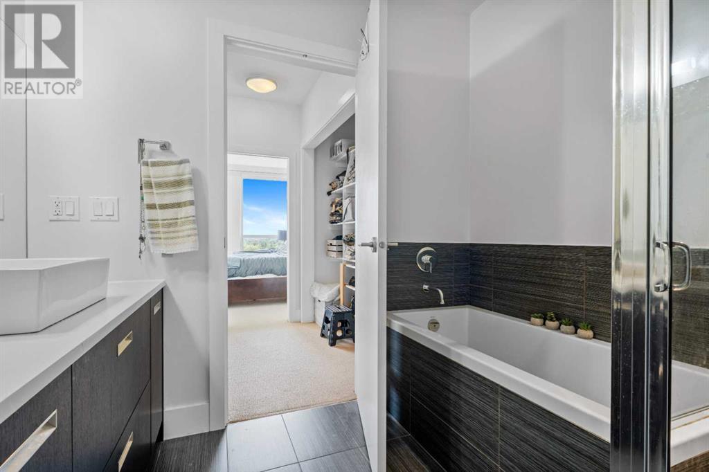 Single Family House for Sale in    Avenue SW Richmond Calgary 