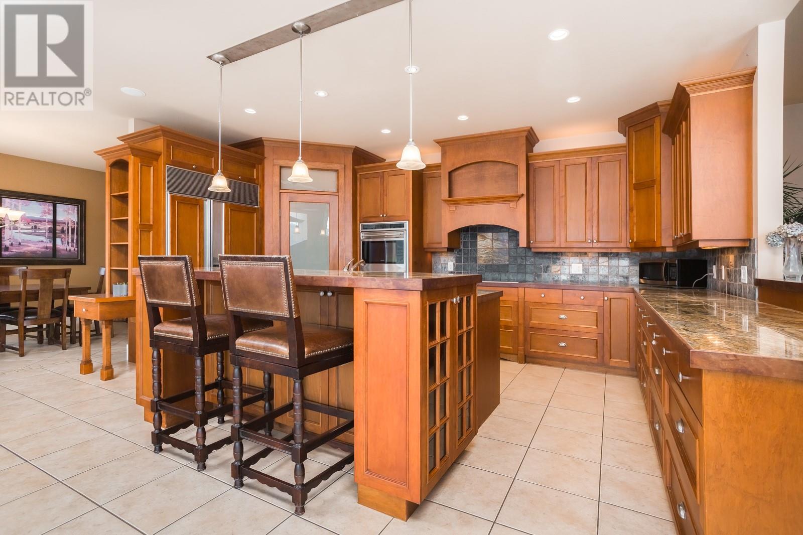 22402 Bridgeman Road, Summerland