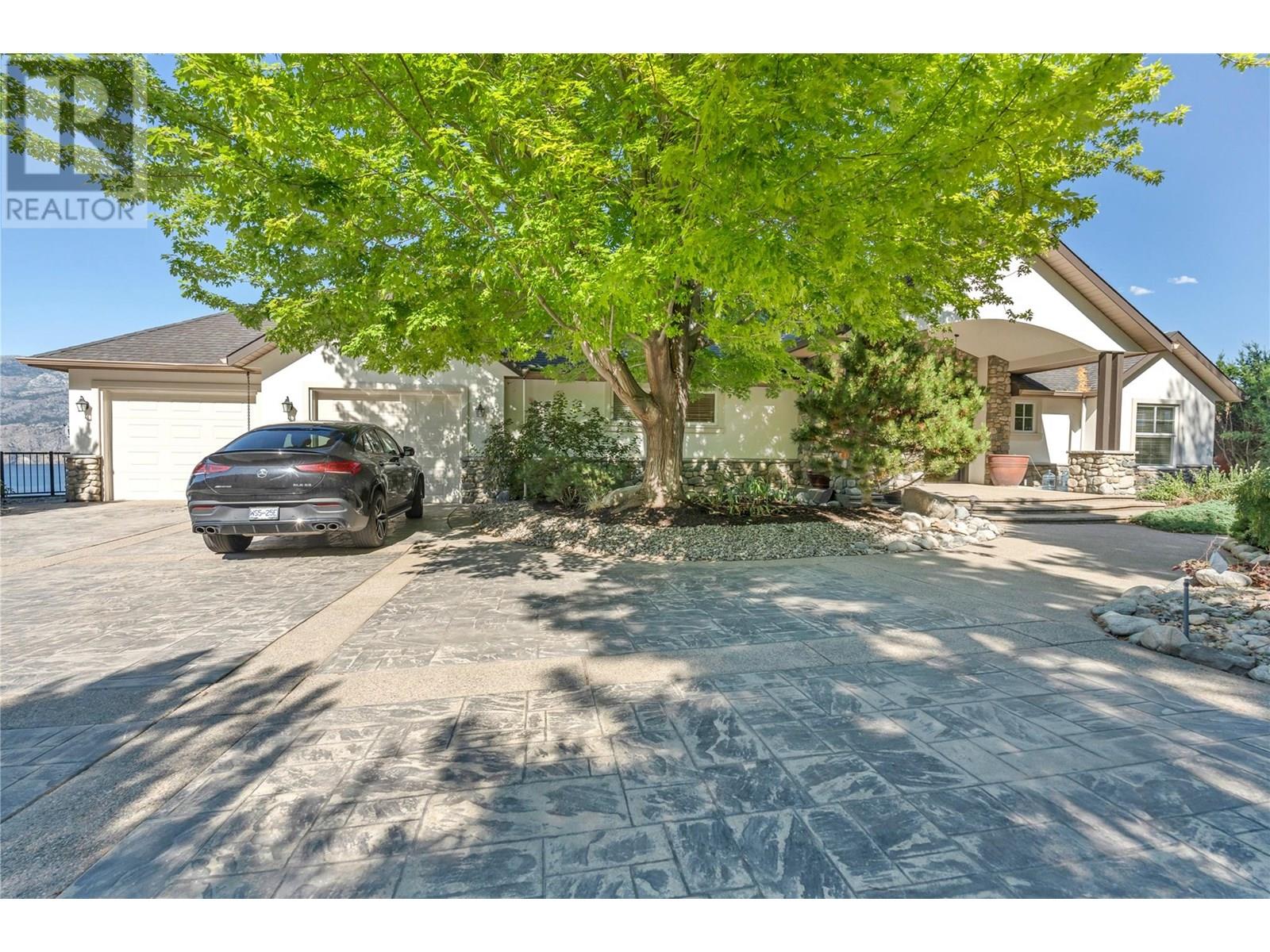 22402 Bridgeman Road, Summerland