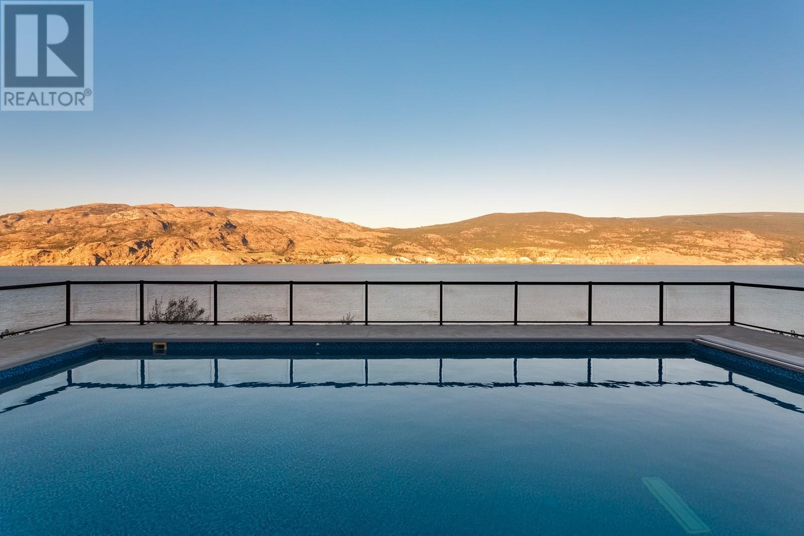 22402 Bridgeman Road, Summerland