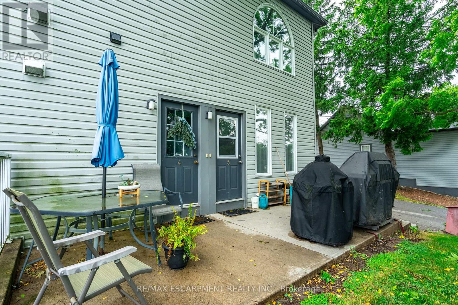 Photo 13 of 154 156 Freelton Road, Hamilton ON