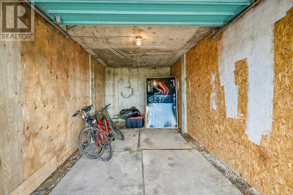 Single Family House for Sale in   Hunterview Drive NW Huntington Hills Calgary 