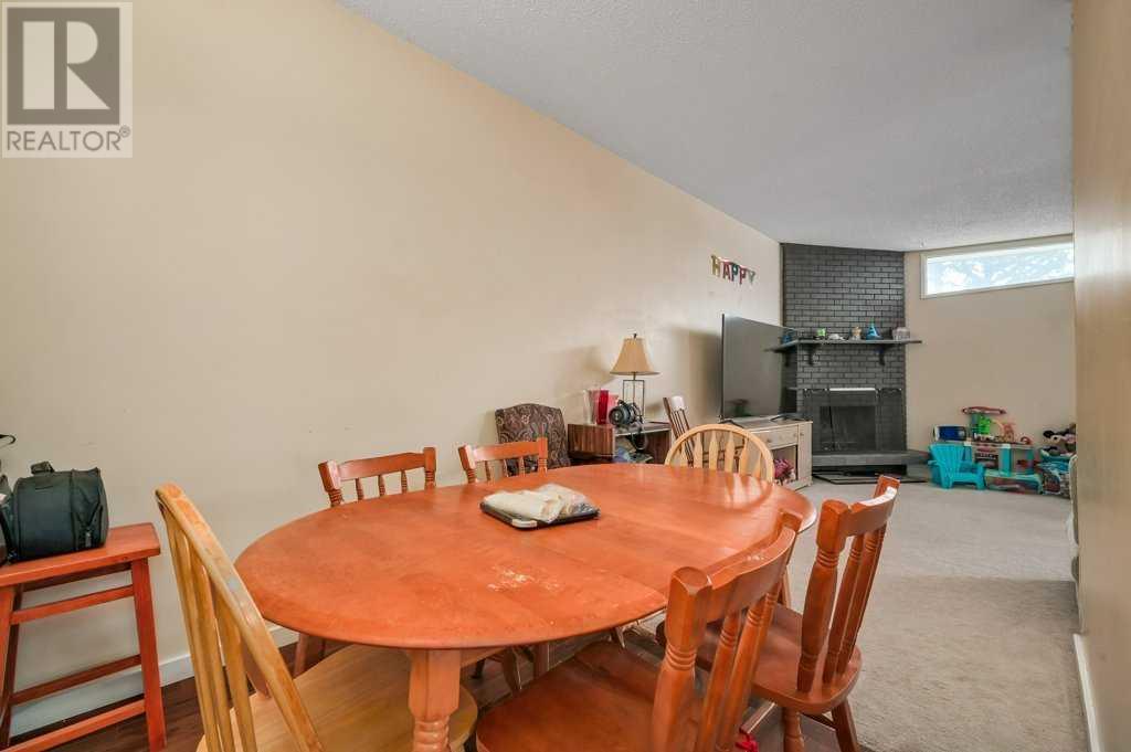 Single Family House for Sale in   Hunterview Drive NW Huntington Hills Calgary 