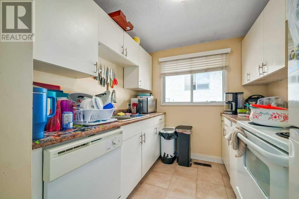 Single Family House for Sale in   Hunterview Drive NW Huntington Hills Calgary 