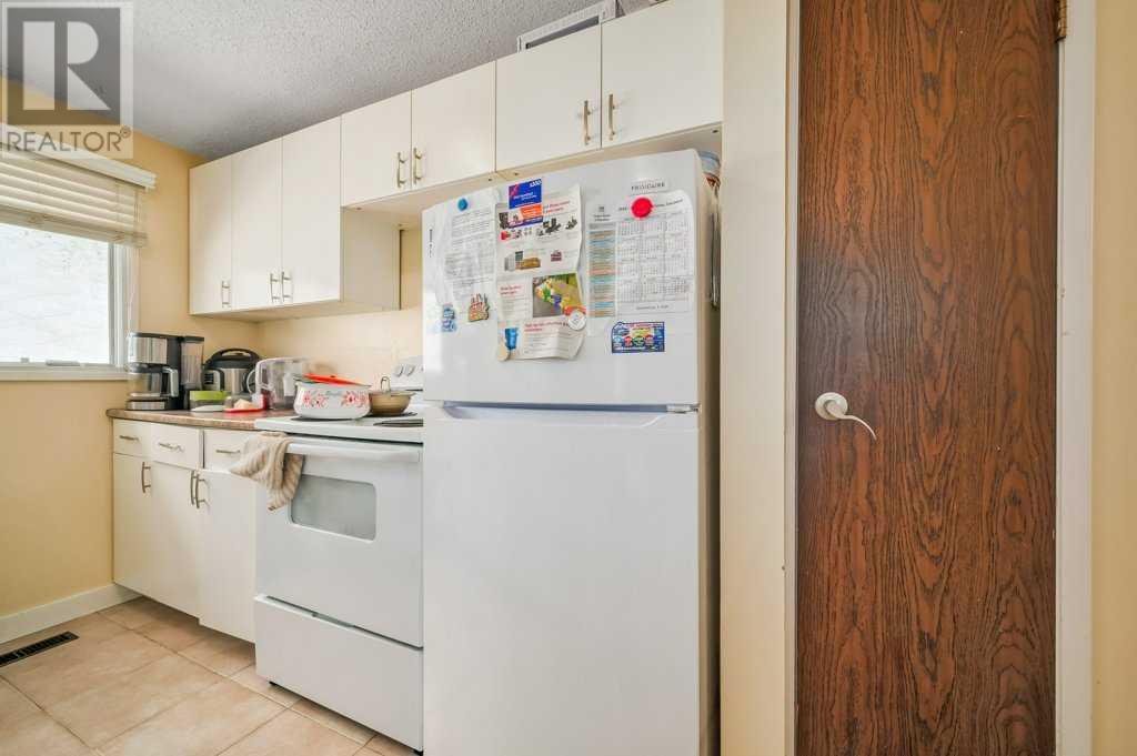 Single Family House for Sale in   Hunterview Drive NW Huntington Hills Calgary 